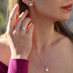 Etrafı Pırıltılı Taşlarla Çevrili Yuvarlak Montür Sky Diamond Gümüş Set