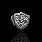 Kalkan Zambak Oksitli Gümüş Erkek Yüzük