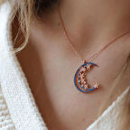 Nano Taşlı Hilal Gümüş Kolye