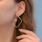 Yılanlı Zirkon Taşlı El İşi Gümüş Küpe