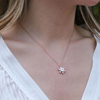 Zirkon Taşlı Çiçek Motifli Rose Gold Kaplama Gümüş Kolye