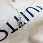 Ortası Yakut Taşlı Çiçek Gümüş Kolye