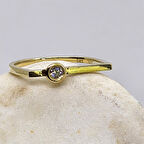 Gümüş Yüzük - 0.25CT Pırlanta Montörü (Swarovski) Taşlı Kare Kol Tasarım 925 Ayar Gümüş Tektaş Yüzük