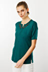 Kadın Açma Yaka Nakış İşlemeli Penye T-shirt Yeşil