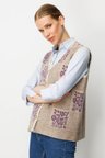 Kadın Pıtırcık Çiçekli Patchwork Keçe Yün Yelek Bej_Mor