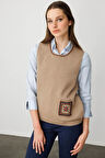 Kadın Sıfır Yaka Cebi ve Yakası Renkli Tığlamalı Yün Süveter Bej