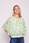 Desenli Şifon Detaylı Kayık Yaka Yarasa Kol Bluz -Yeşil Çiçek 
