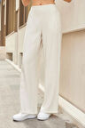 Kadın İpeksi Dokulu Modal Yüksek Bel Yan Cepli Arkası Lastikli Bol Paça Salaş Palazzo Pantolon-Krem 