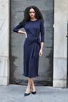 Kadın Esnek Modal Scuba Kumaş Geniş Sıfır Yaka Önden Bağlamalı Truvakar Kol Diz Altı Uzun Elbise-Lacivert 