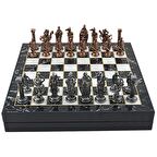 GiftHome Büyük Boy Metal İngiliz Satranç Tk. Antik ve Mermer Desenli Sandıklı MDF Tahtası(36X36 cm.) 
