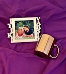 İyiki Varsın Fotoğraf Standlı Mdf Gold Çerçeve Ve Gold Kupa Set