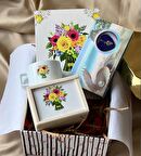 Best Mom Tasarımlı Kutulu Kupa Sert Kapaklı Defter Ve İnci Kolye Anneler Günü Hediye Seti