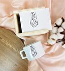 El Ele Aşıklar Tasarımlı Kutulu Kupa