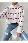 Kalp Desenli Balıkçı Yaka Beyaz Triko Kazak