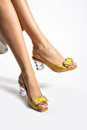 Kadın Sarı Hakiki Deri Aksesuar  Detaylı Topuklu Ayakkabı