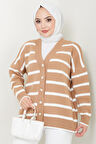Düğme Detaylı Çizgili Araboy Triko Hırka Camel HM2516
