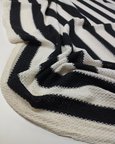 Siyah Krem Renklerde Triko Kumaş
 (En 150 cm x
 Boy 260 cm)