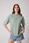 Kadın T-Shirt Yeşil Culture Nakışlı Oversize Basic - 2508