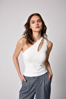 Kadın Beyaz Modal Karışımlı Dekolteli Asimetrik Bluz - 2516
