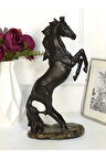 Şahlanan At Heykeli