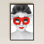 Kırmızı Gözlük ve Dudak Detaylı Kadın Şeffaf Pleksi Tablo