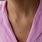 Kırmızı Taşlı Minimal Yıldız Altın Kolye