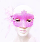 Sim İşlemeli İnci Boncuk Detaylı Tüylü Balo Maskesi Pembe Renk 13x18 Cm