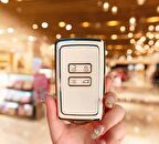 Renault Austral Uyumlu Anahtar Koruma Kılıfı Beyaz Renk Altın Detaylı 2.Resime Bakınız