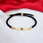 Sonbaharın Güzellini Yansıtan Siyah Örgülü Dikdörtgen Motifli 14 Ayar Altın Plakalı Eylül Bilekliği