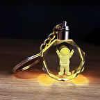 Mutlu Astronot Tasarımlı Renk Değiştiren Anahtarlık