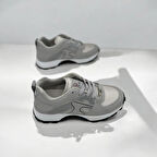 KADIN GÜNLÜK KONFORLU VE ŞIK SNEAKER