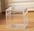 Küp Şeklinde Kapaklı Pleksi Mika Kutu 5x5cm
