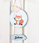 Meşgalem Balon Tutan Yavru Tilki Temalı Kişiye Özel Kapı Süsü