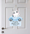 Meşgalem Arabadaki Koca Kafalı Kedicik Temalı Kişiye Özel Kapı Süsü