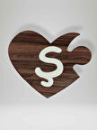 Ş Harfi (Sol Parça) – Ahşap Puzzle Kalp Harf Magnet – Buzdolabı Süsü – İkili Uyumlu (kod:1035)