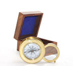 Ahşap Kutulu Pirinç Mercekli Pusula 16040