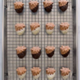 Nordicware Mini Çilekler Kek Kalıbı