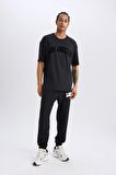 DeFactoFit NBA Los Angeles Lakers Oversize Geniş Kalıp Bisiklet Yaka Kısa Kollu Tişört D6714AX25SPBK82
