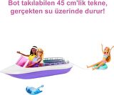 Barbie Barbie'Nin Botu Oyun Seti, 2 Barbie , 4 Oturma Alanı Bulunan Şeffaf Zeminli Tekne (46 Cm) Ve 