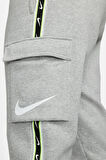 Nike Sportswear Repeat Standart Fit Kesim Şardonlu Kargo Cepli Erkek Eşofman Altı Gri