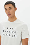 Nike Dri Fit Running Division Men's Tee Erkek Koşu Antrenman Tişörtü Beyaz