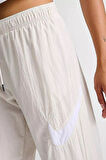 Nike Sportswear Essential Mid Rise Loose Fit Women's Easy Woven Pants Kadın Büyük Beden Eşofman Altı Krem