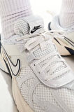 Nike V2K Run Unisex Walking Shoes White And Navy Unisex Yürüyüş Ayakkabısı Beyaz Laci