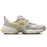 Nike V2K Run Womens Walking Shoes Reflektörlü Kadın Yürüyüş Ayakkabısı Krem