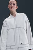 Nike Clothing Street GX Oversized Cargo Jacket Bol Kesim Ferrmuarlı Kanvas Kadın Ceket Beyaz 