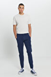 Erkek Lacivert Slim Fit Dar Kesim Kargo Cepli Pamuklu Esnek Pantolon
