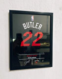 30x40 cm Jimmy Butler NBA Forma Tasarımlı Poster Tablo 1 mm Şeffaf PVC Korumalı Çerçeve