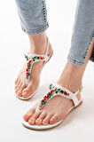 152-1110 Beyaz Taşlı Parmak Arası Kadın Sandalet