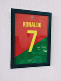 30x42 cm Cristiano Ronaldo Forma Tasarımlı Çerçeveli Poster Tablo 1 mm PVC Önyüzey Korumalı