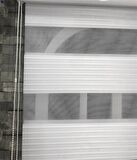 Pliseli Stor Zebra Perde Beyaz Etek Dilimli STB480